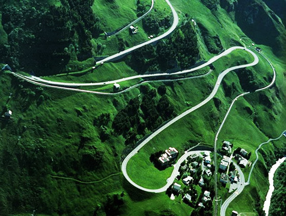 Stunningmesh - Amazing Roads and Paths making the Art Awesome Roads