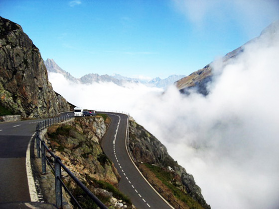Stunningmesh - Amazing Roads and Paths making the Art Awesome Roads