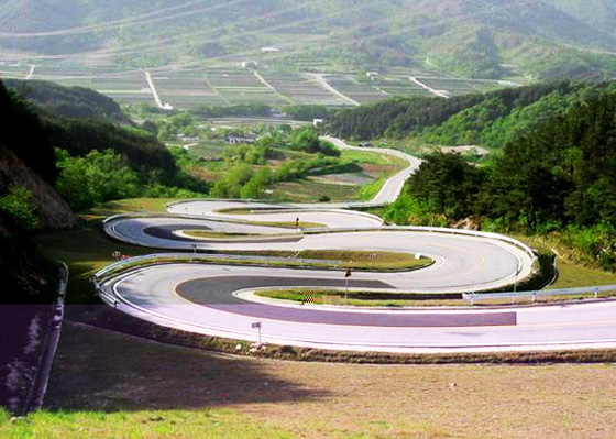 Stunningmesh - Amazing Roads and Paths making the Art Awesome Roads