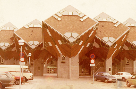 Unusual and Amazing Houses by Stunningmesh Unusual Architectural Houses in The World